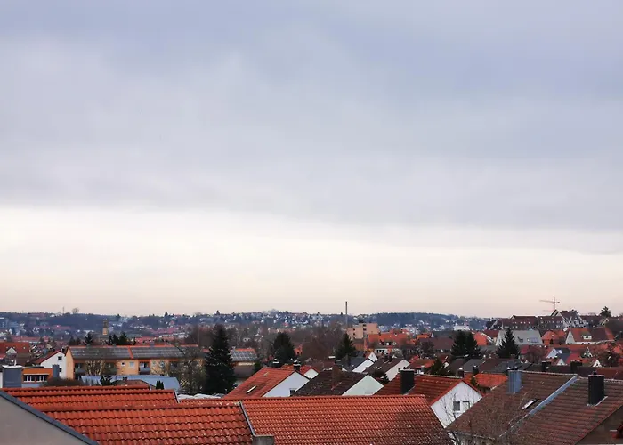 Sehr Schoenes 2 Zimmer Maisonnette Wohnung