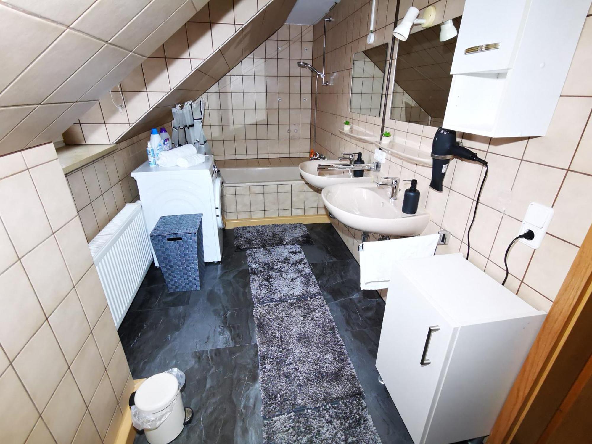 Sehr Schoenes 2 Maisonnette Ansbach